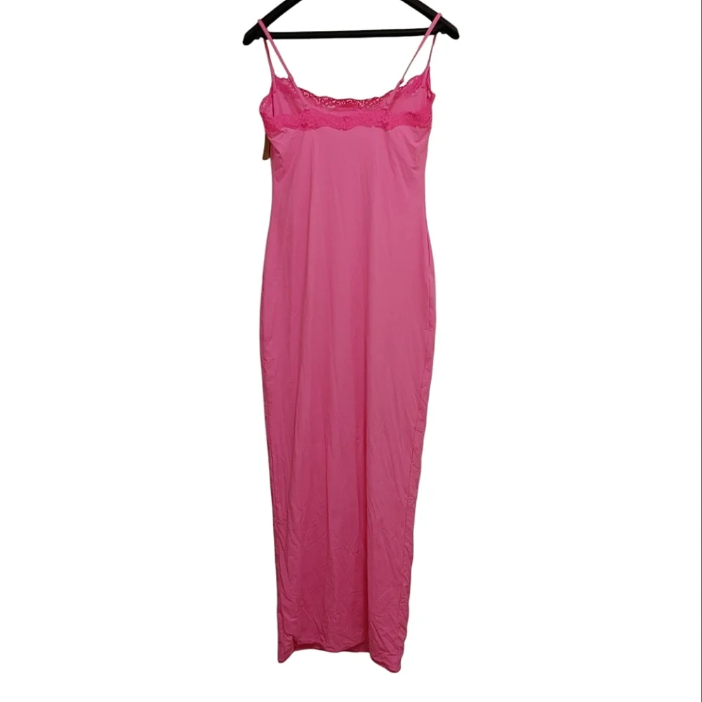 SKIMS Fits Everybody Lace Long Slip Dress - Picture 5 of 16